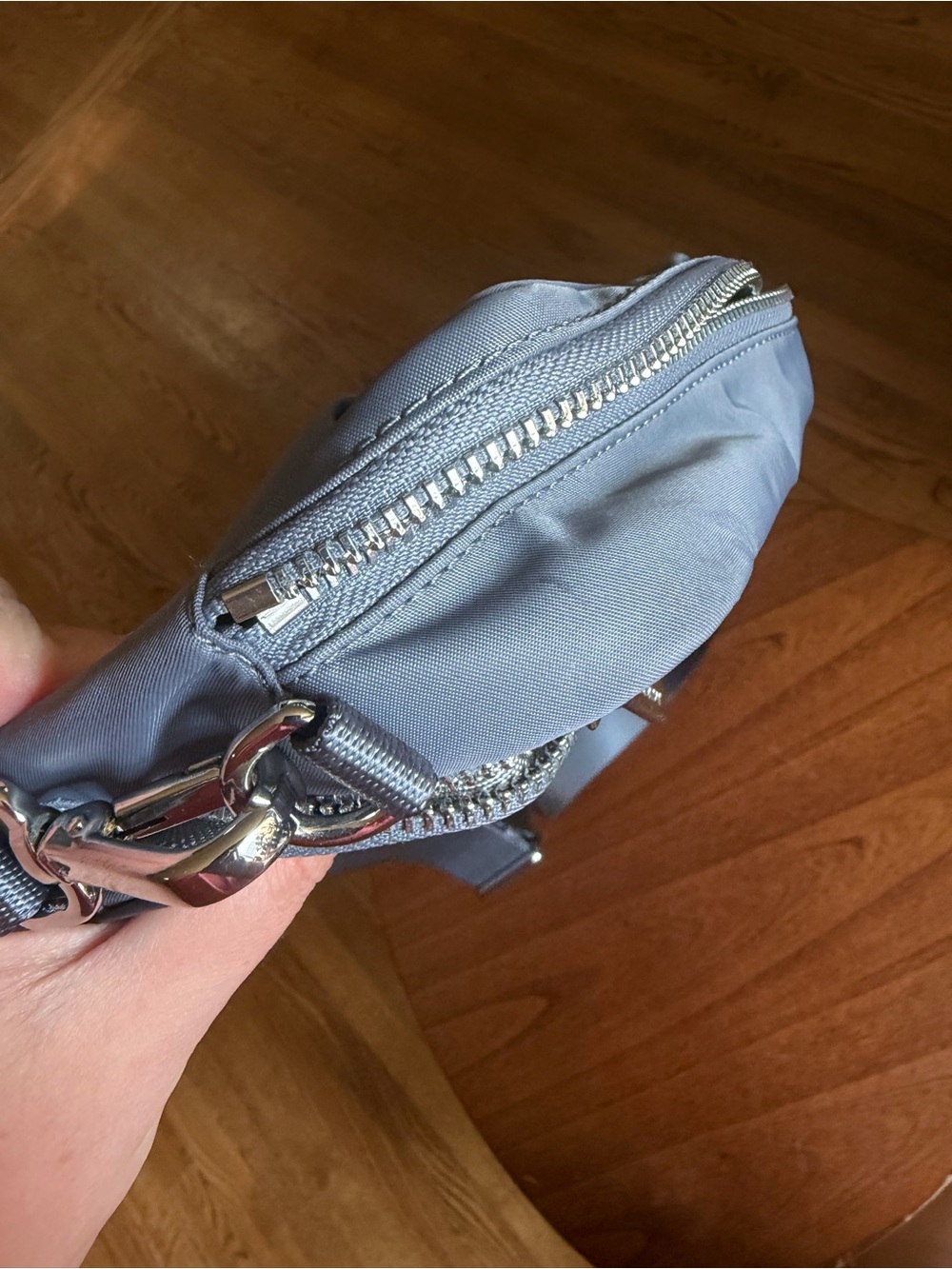 EUC Lululemon athletica Gray Sling Crossbody Bag - Picture 3 of 6